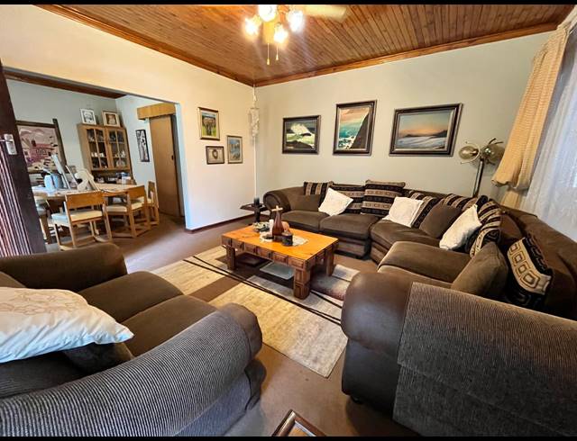 3 BEDROOM HOUSE FOR SALE IN VANDERBIJLPARK CW 1